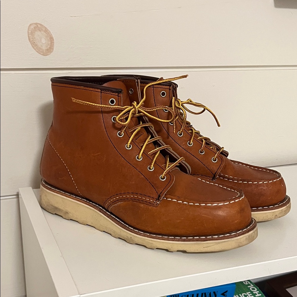 Red Wing Classic Moc Women’s Boots in Oro 8.5